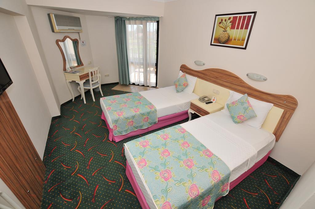 Hotel Pelin Fethiye Exteriör bild