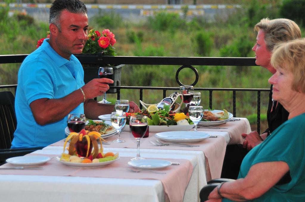 Hotel Pelin Fethiye Exteriör bild